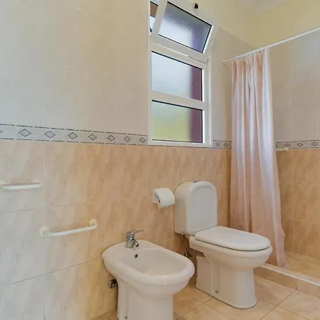 Calheta- Family Feriehus Estreito Da Calheta