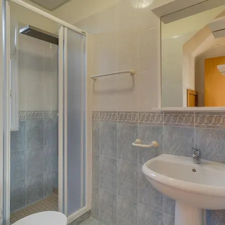 Дом отдыха Calheta- Family Estreito Da Calheta